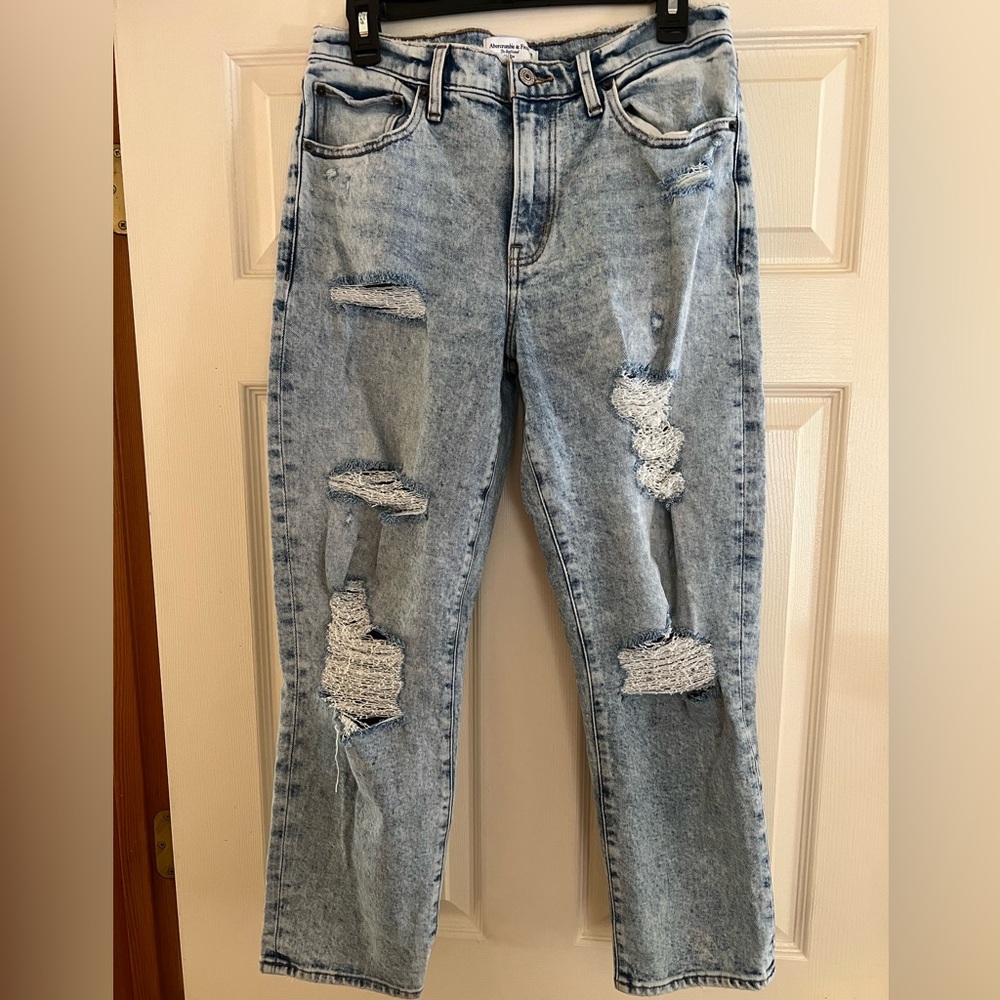 Abercrombie Mid rise Boyfriend Jean 28/6r
